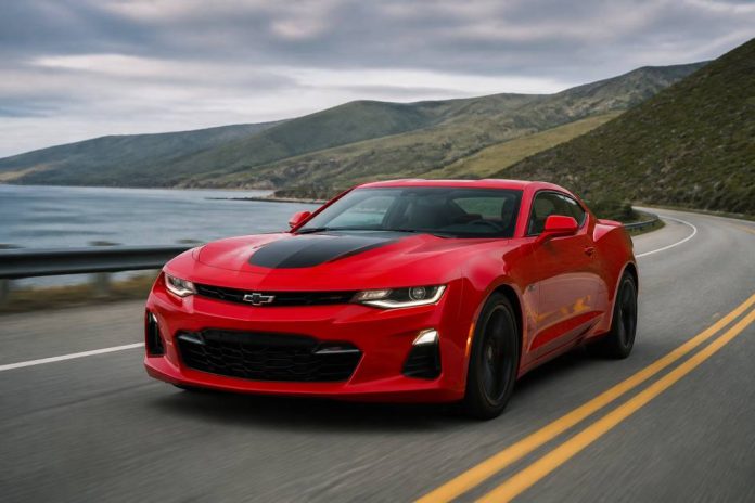 Camaro 202 moteurs, finitions et tarif de la sportive américaine
